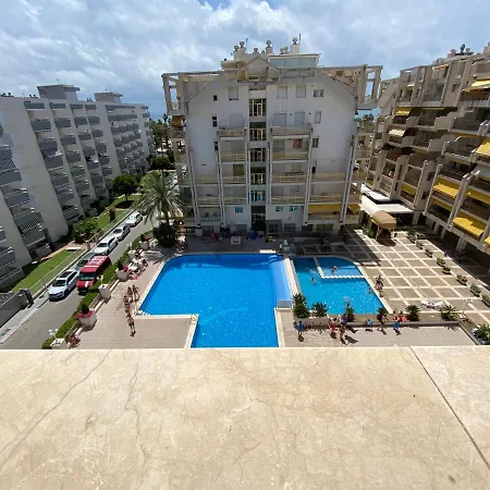 Con Piscina En 1ª Linea De Playa En Apartment *